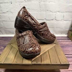 BOC Peggy Clogs brown tumbled tool, leather upper embossed B.O.C.